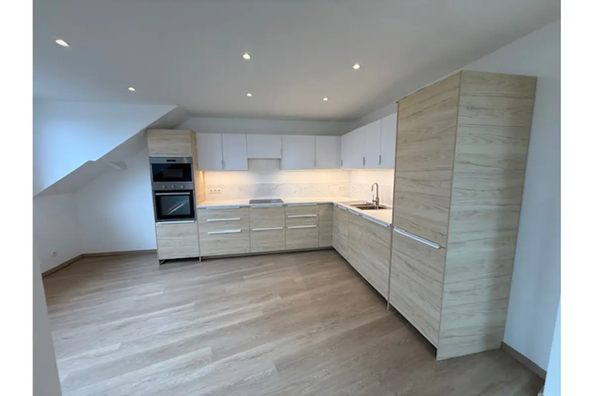 Appartement à louer à Charleroi 6000 850.00€ 1 chambres m² - annonce 676158