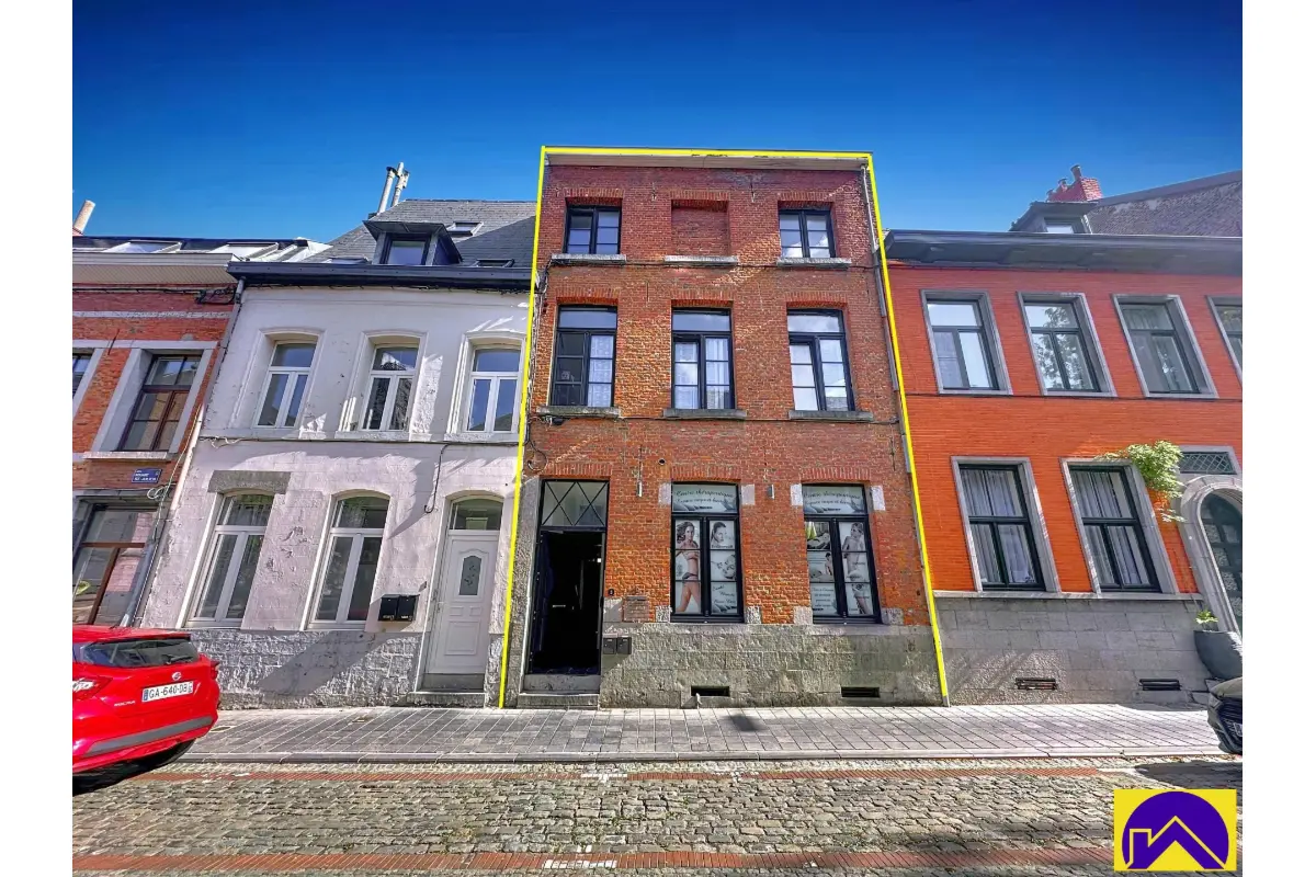 Maison de maître à  à Ath 7800 379000.00€ 4 chambres m² - annonce 676370