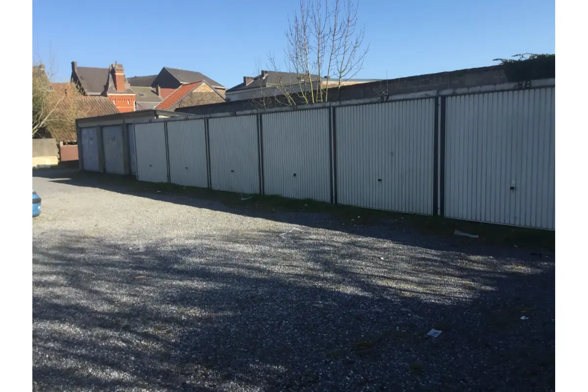 Box à vendre à Gilly 6060 254200.00€  chambres m² - annonce 677099