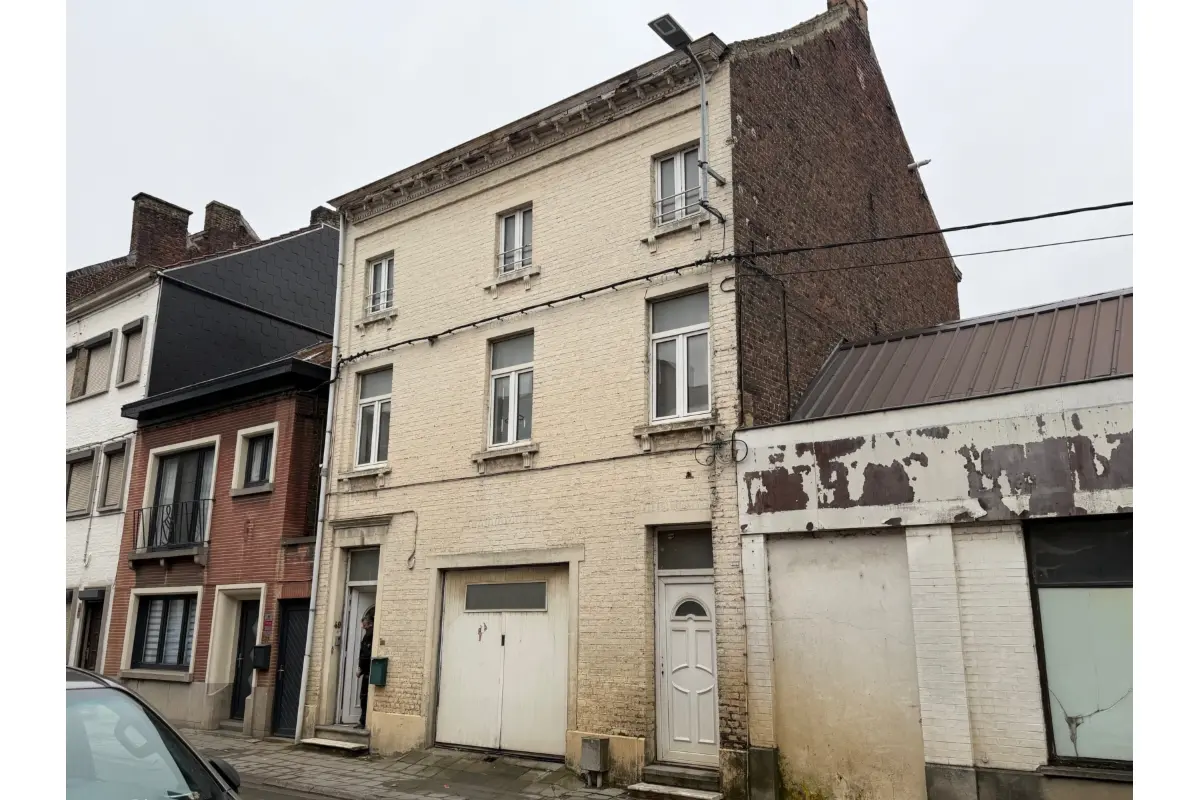 Maison à vendre à Pont-à-Celles 6230 150000.00€ 9 chambres 405.00m² - annonce 677900
