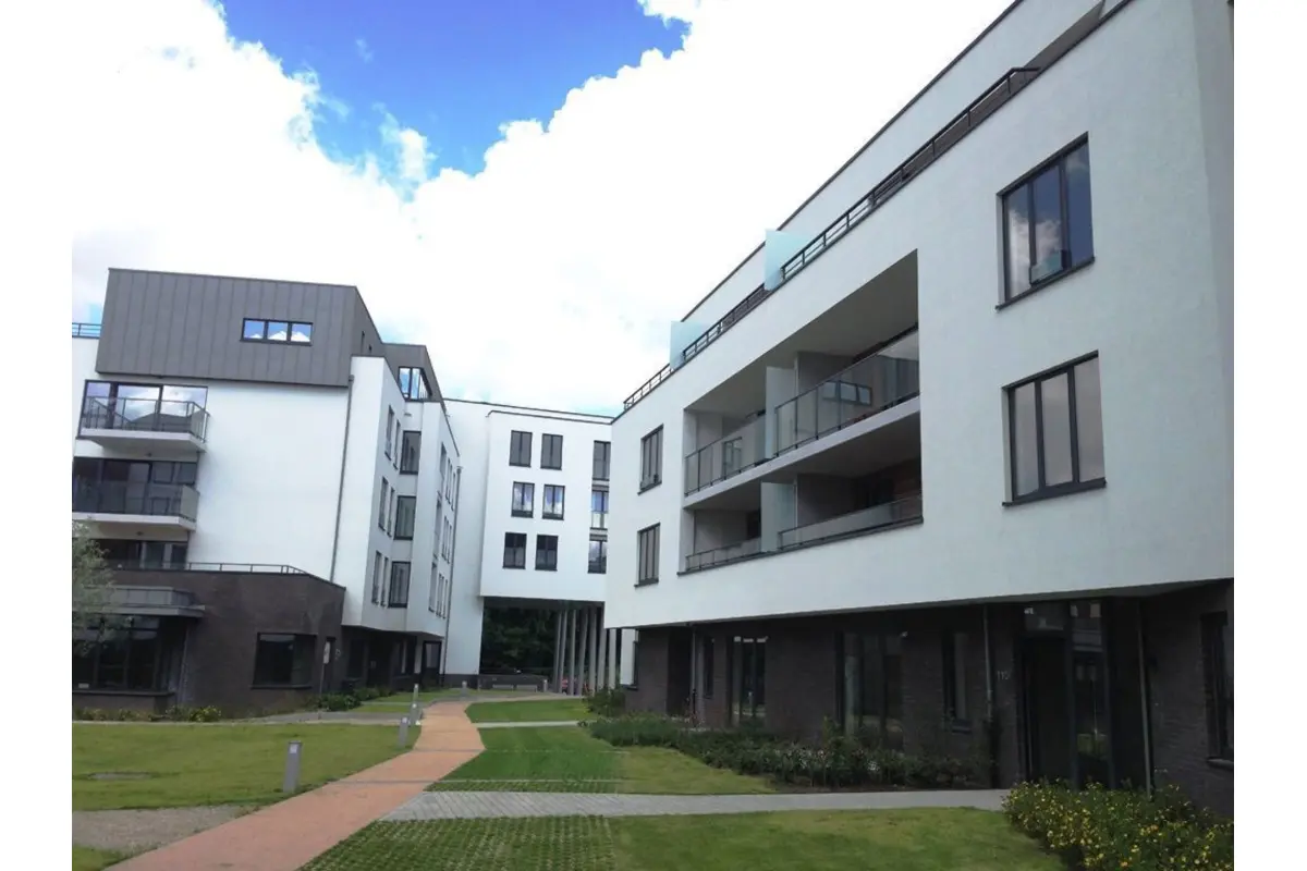 Parking à louer à Celles 7760 110.00€  chambres m² - annonce 679056