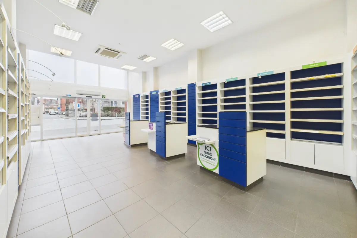 Commerce à vendre à Tournai 7500 145000.00€  chambres 196.00m² - annonce 679386