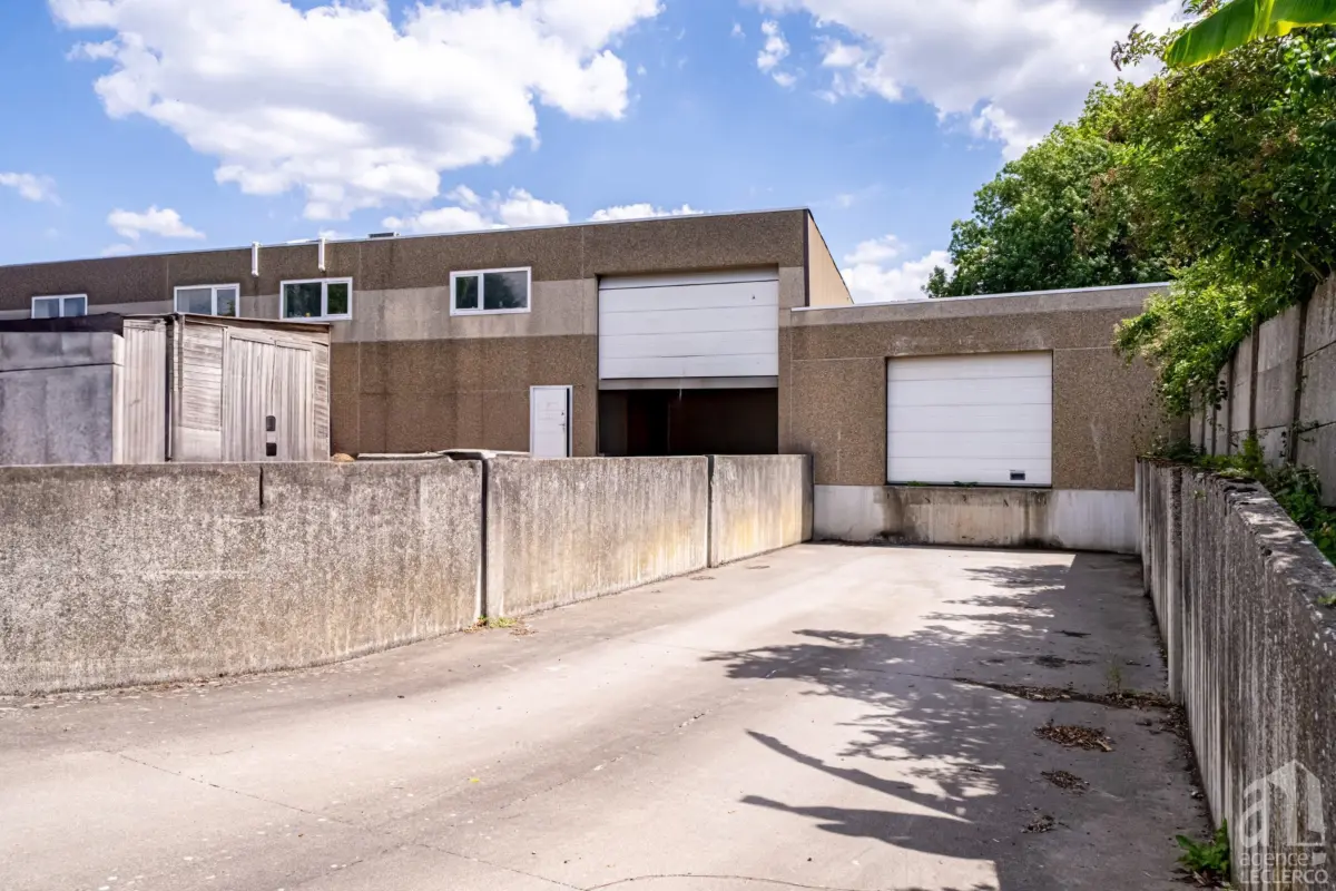 Commerce à vendre à Tournai 7500 550000.00€  chambres 1250.00m² - annonce 680889