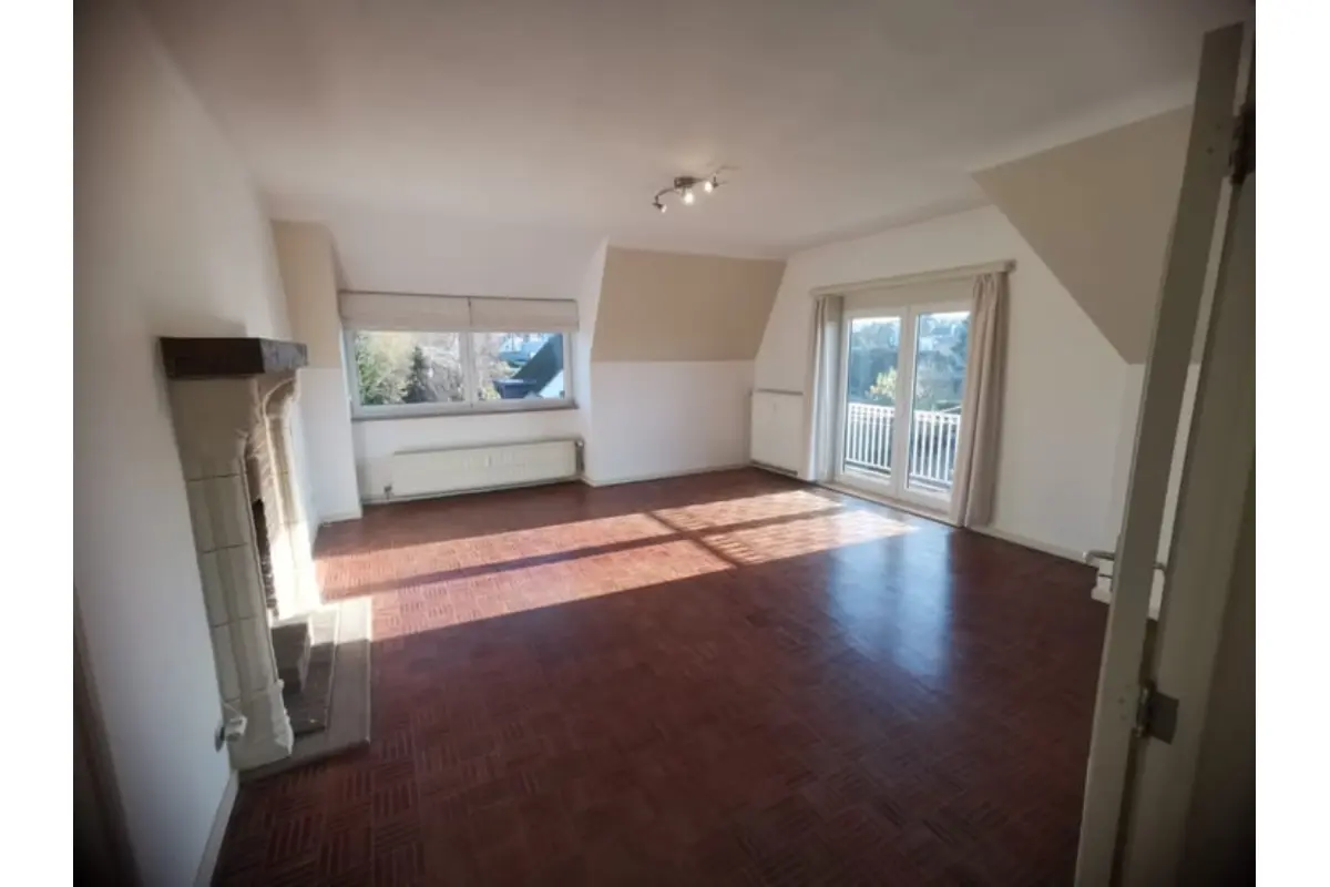 Appartement à louer à Loverval 6280 740.00€ 1 chambres 95.00m² - annonce 680899