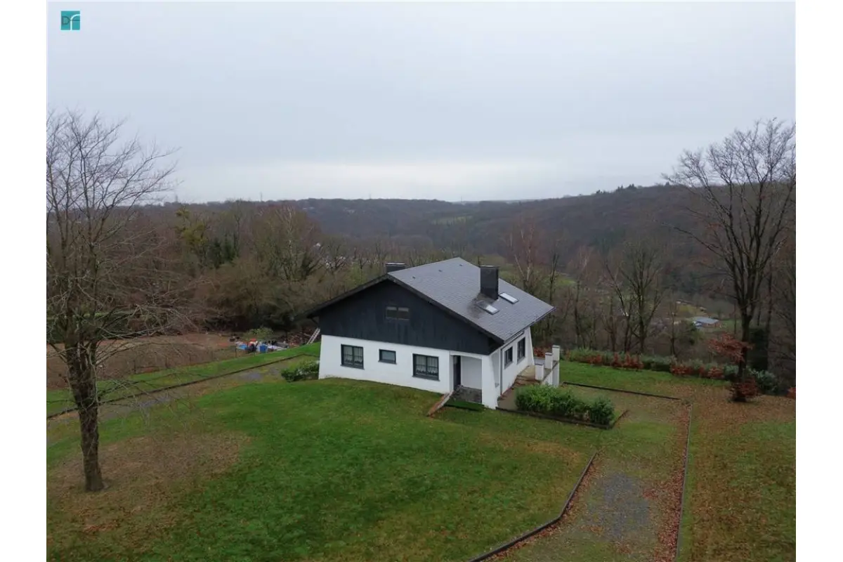 Maison à vendre à Montigny-le-Tilleul 6110 399000.00€ 3 chambres 173.00m² - annonce 680501