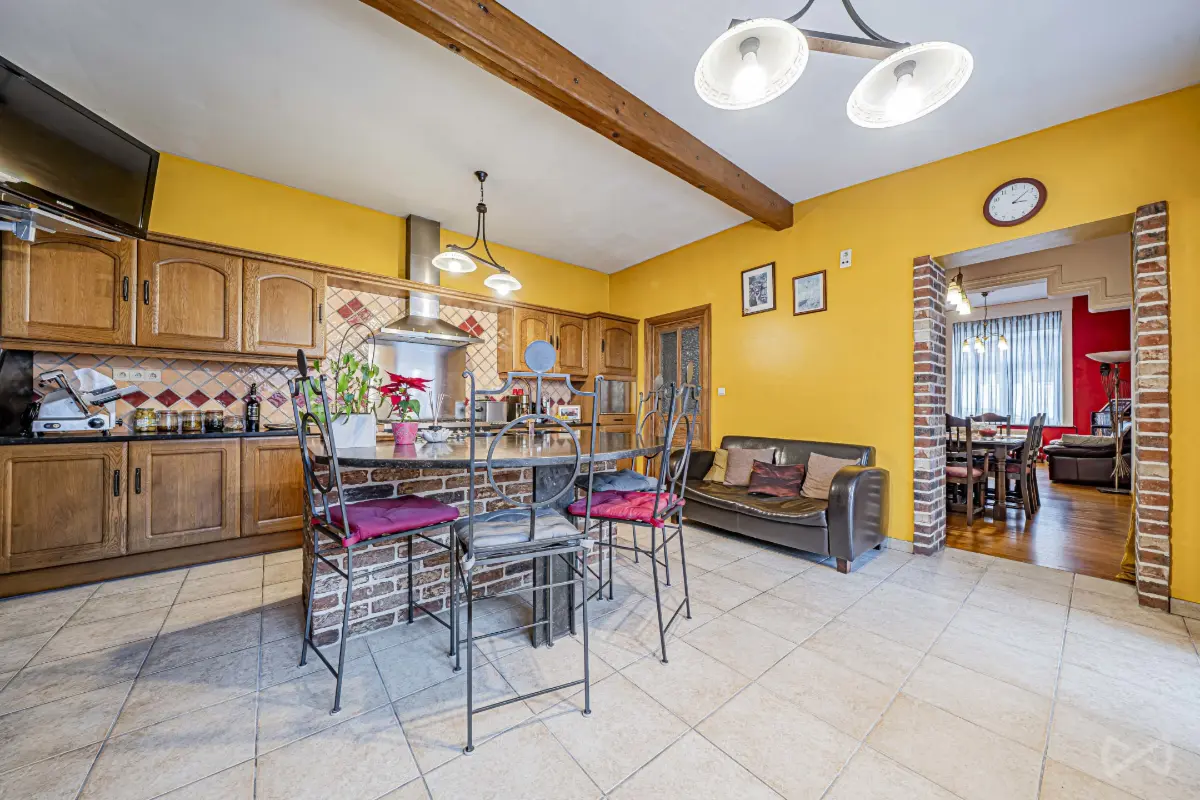 Maison à vendre à Charleroi 6000 357000.00€ 4 chambres 170.00m² - annonce 680921