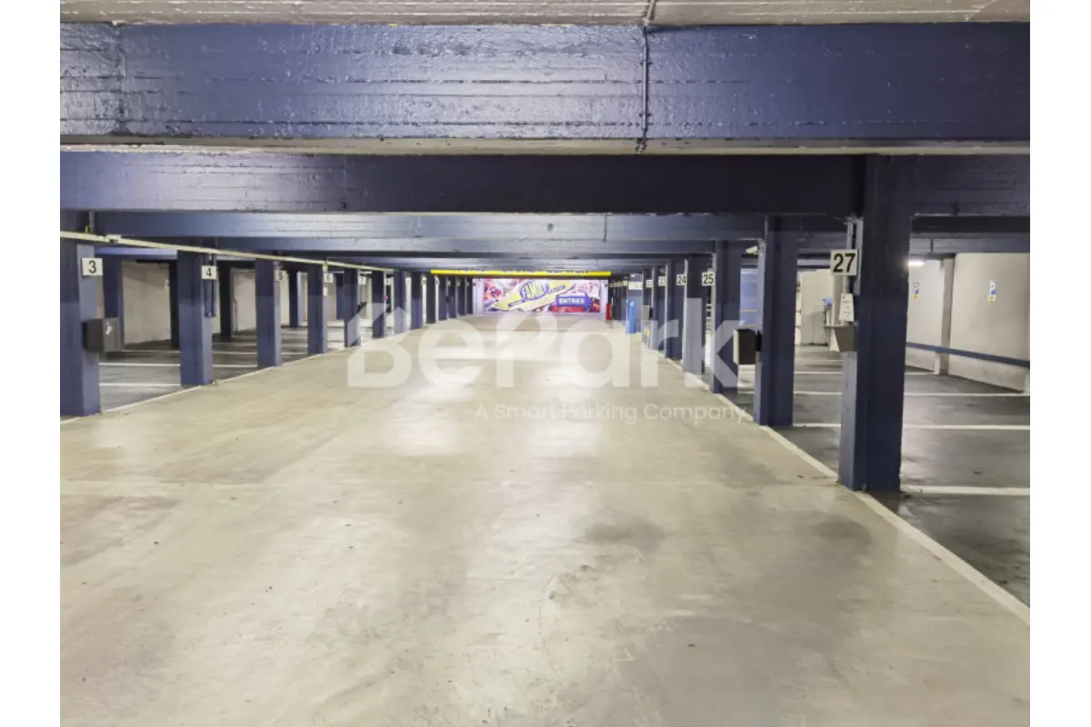 Parking à louer à Charleroi 6000 110.00€  chambres m² - annonce 681915