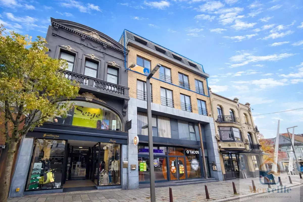 Appartement à vendre à La Louvière 7100 170000.00€ 2 chambres 118.00m² - annonce 683429