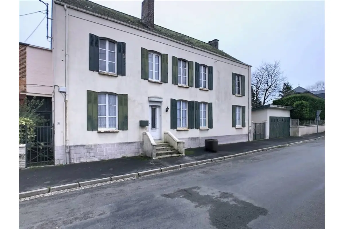 Maison à vendre à Macquenoise 6593 75000.00€ 6 chambres 207.00m² - annonce 683462