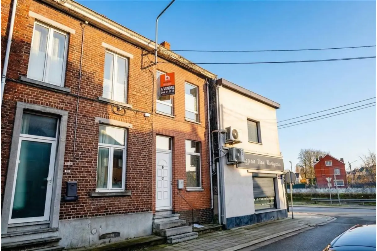 Maison à vendre à Roux 6044 99000.00€ 4 chambres 124.00m² - annonce 684593