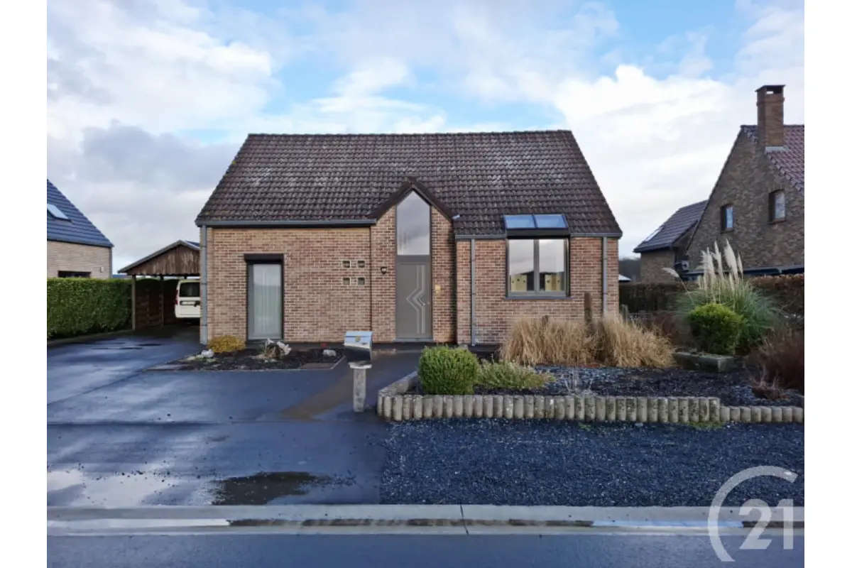 Maison à vendre à Leers-et-Fosteau 6530 305000.00€ 3 chambres 120.00m² - annonce 686550