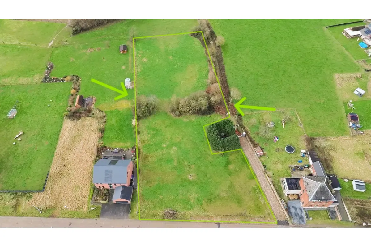 Terrain à bâtir à vendre à Sars-la-Buissière 6542 0.00€  chambres m² - annonce 686076