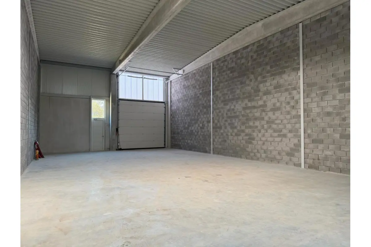 Commerce à louer à Jumet 6040 1333.33€  chambres 200.00m² - annonce 688347