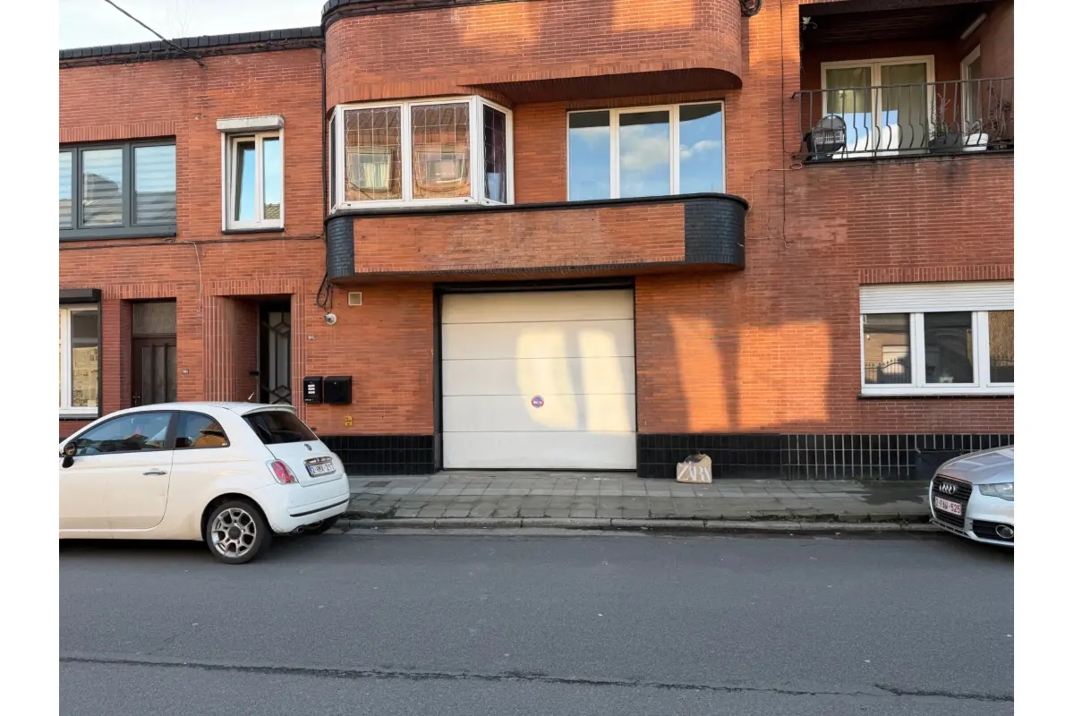 Commerce à louer à Montignies-sur-Sambre 6061 885.00€  chambres 160.00m² - annonce 688382