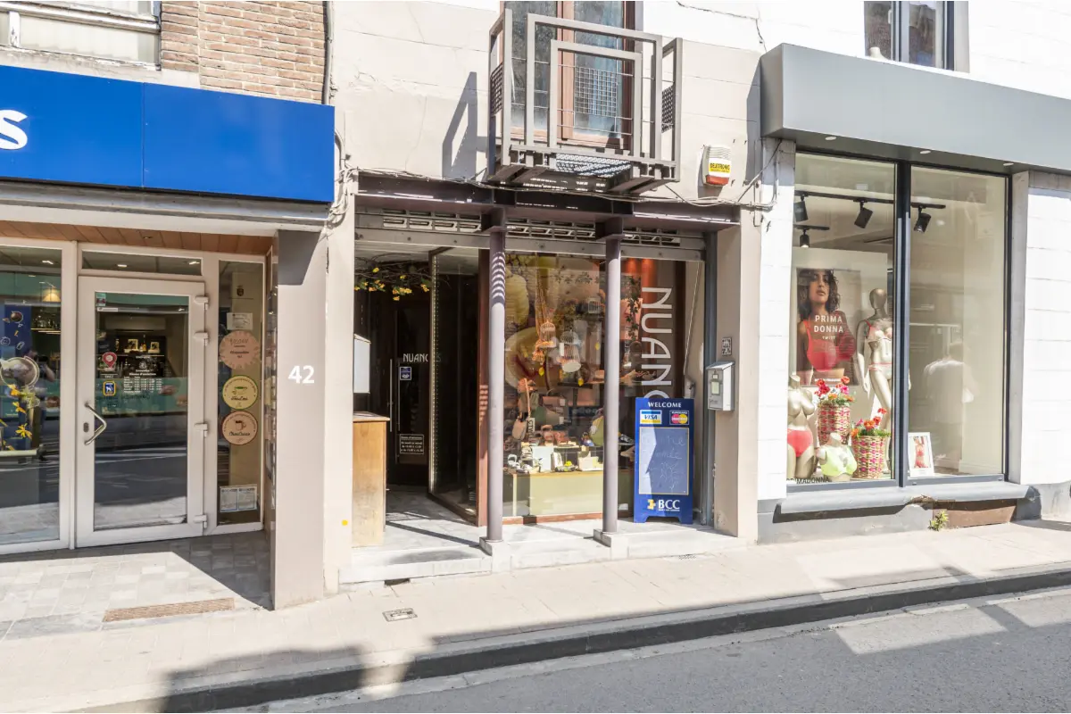 Commerce à vendre à Enghien 7850 165000.00€  chambres 90.00m² - annonce 689224