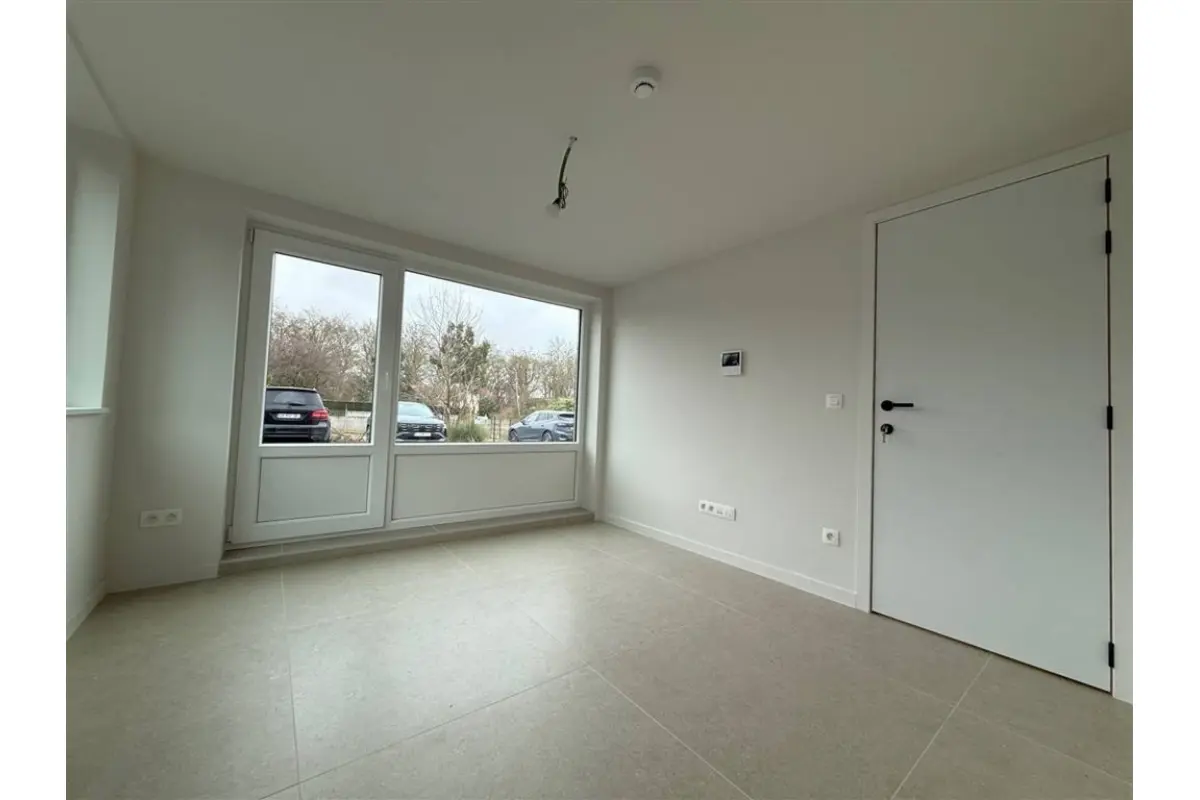 Commerce à  à Tournai 7500 300.00€  chambres m² - annonce 689029