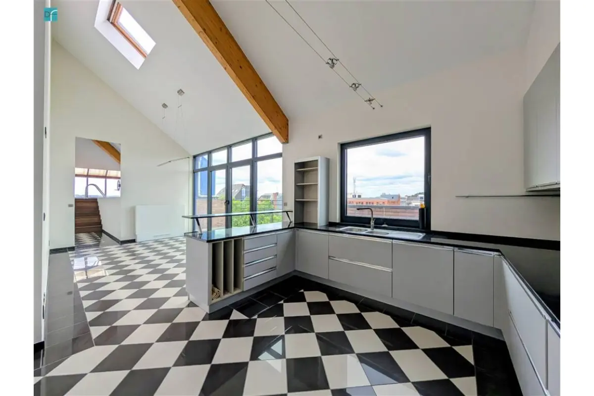 Appartement à vendre à Charleroi 6000 300000.00€ 3 chambres 215.00m² - annonce 690137