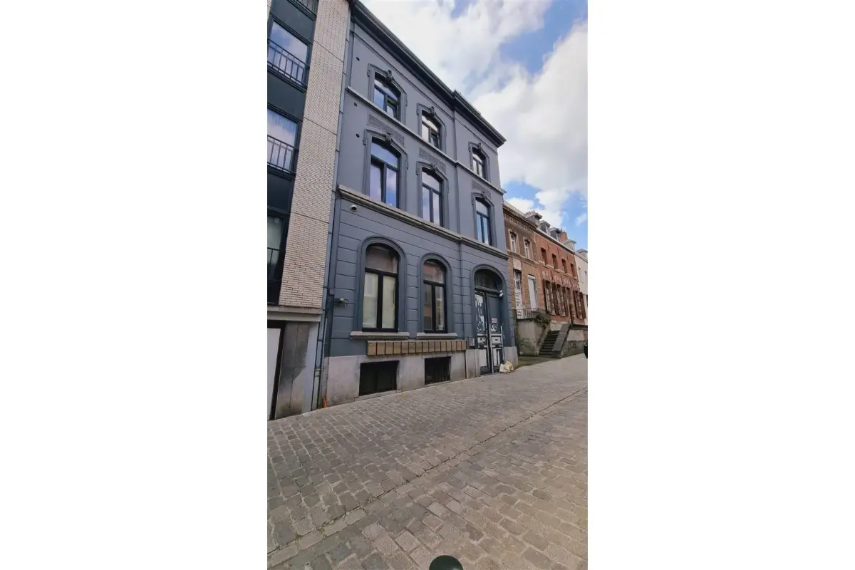 Appartement à louer à Mons 7000 565.00€  chambres m² - annonce 689535