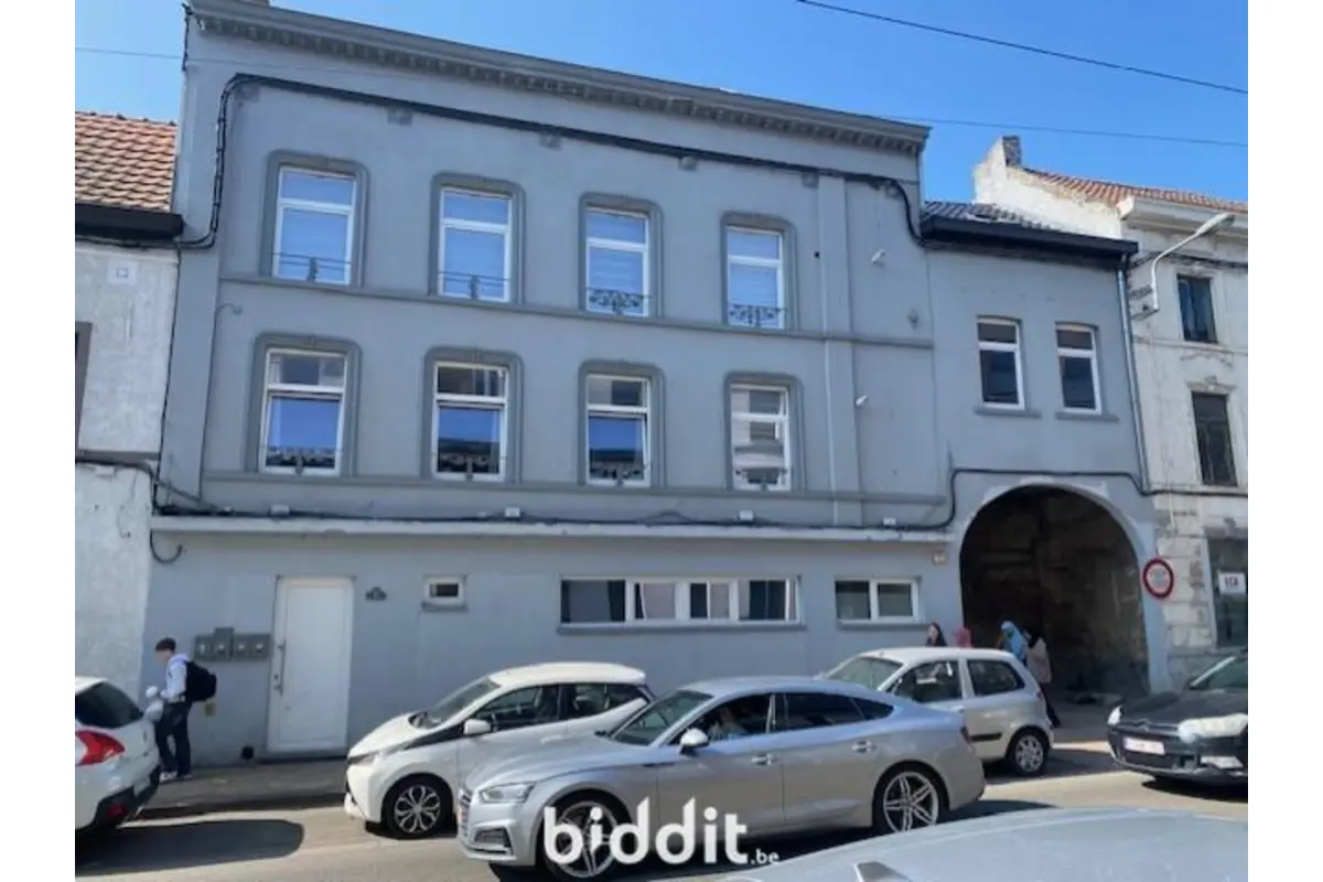 Immeuble de rapport - Immeuble à appartement à vendre à Gosselies 6041 100000.00€ 2 chambres m² - annonce 690018