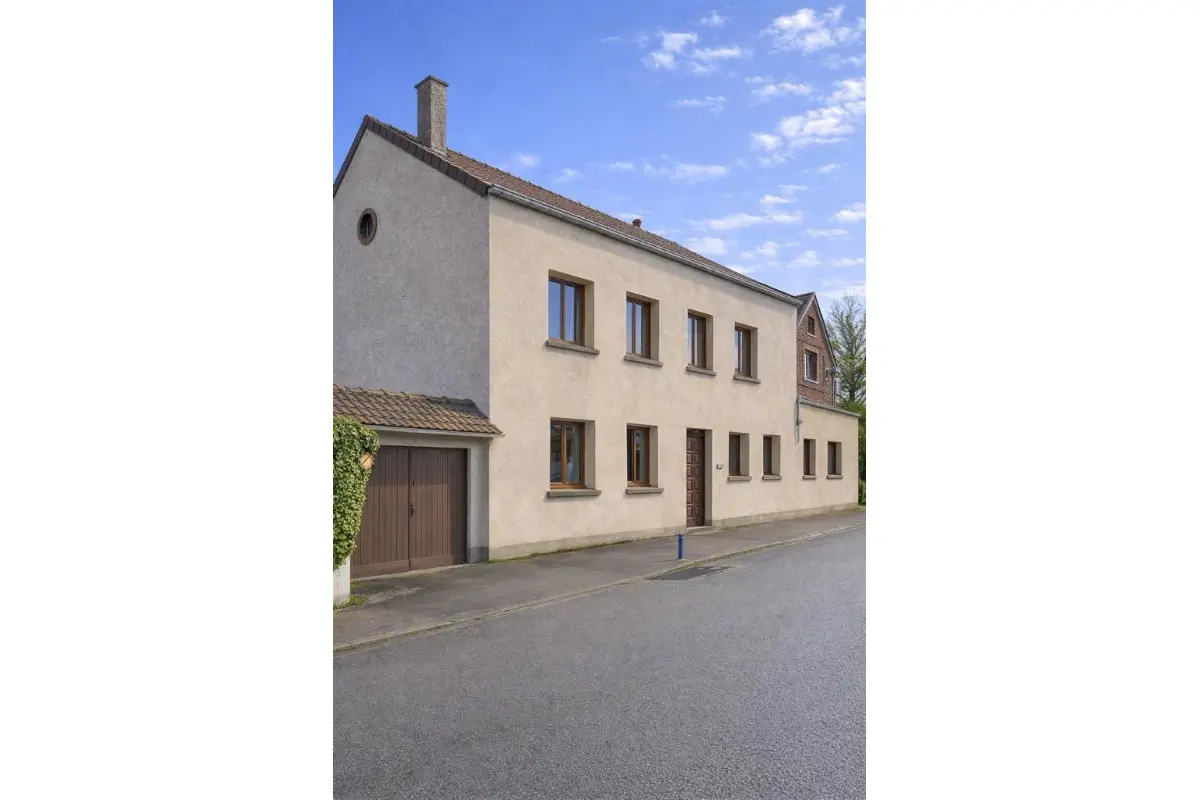 Maison de maître à vendre à Erquelinnes 6560 252000.00€ 4 chambres 180.00m² - annonce 691911