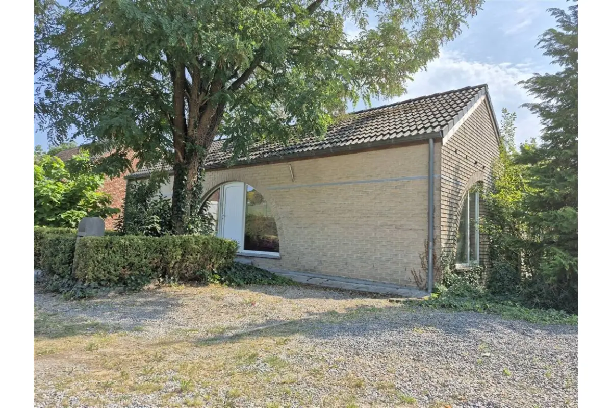 Villa à vendre à Leval-Chaudeville 6500 310000.00€ 4 chambres 182.00m² - annonce 691919