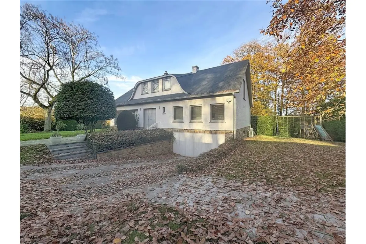 Maison à vendre à Montigny-le-Tilleul 6110 520000.00€ 3 chambres 190.00m² - annonce 693430