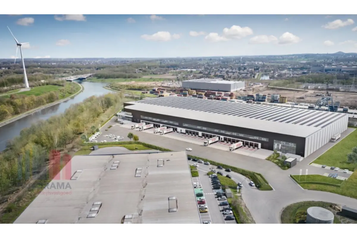 Commerce à louer à Houdeng-Goegnies 7110 0.00€  chambres 15524.00m² - annonce 694519