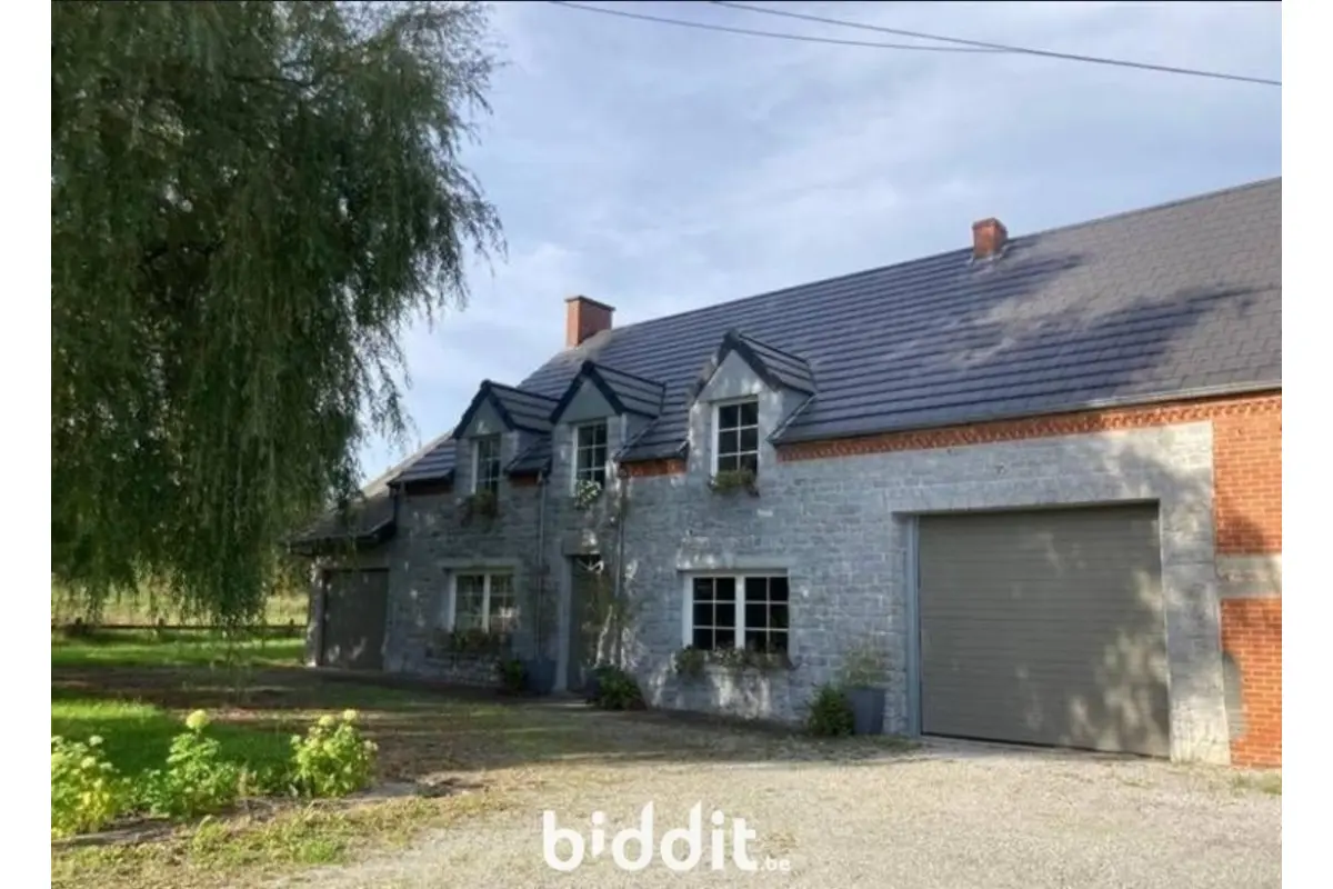 Maison à vendre à Momignies 6590 200000.00€ 5 chambres 227.00m² - annonce 694605
