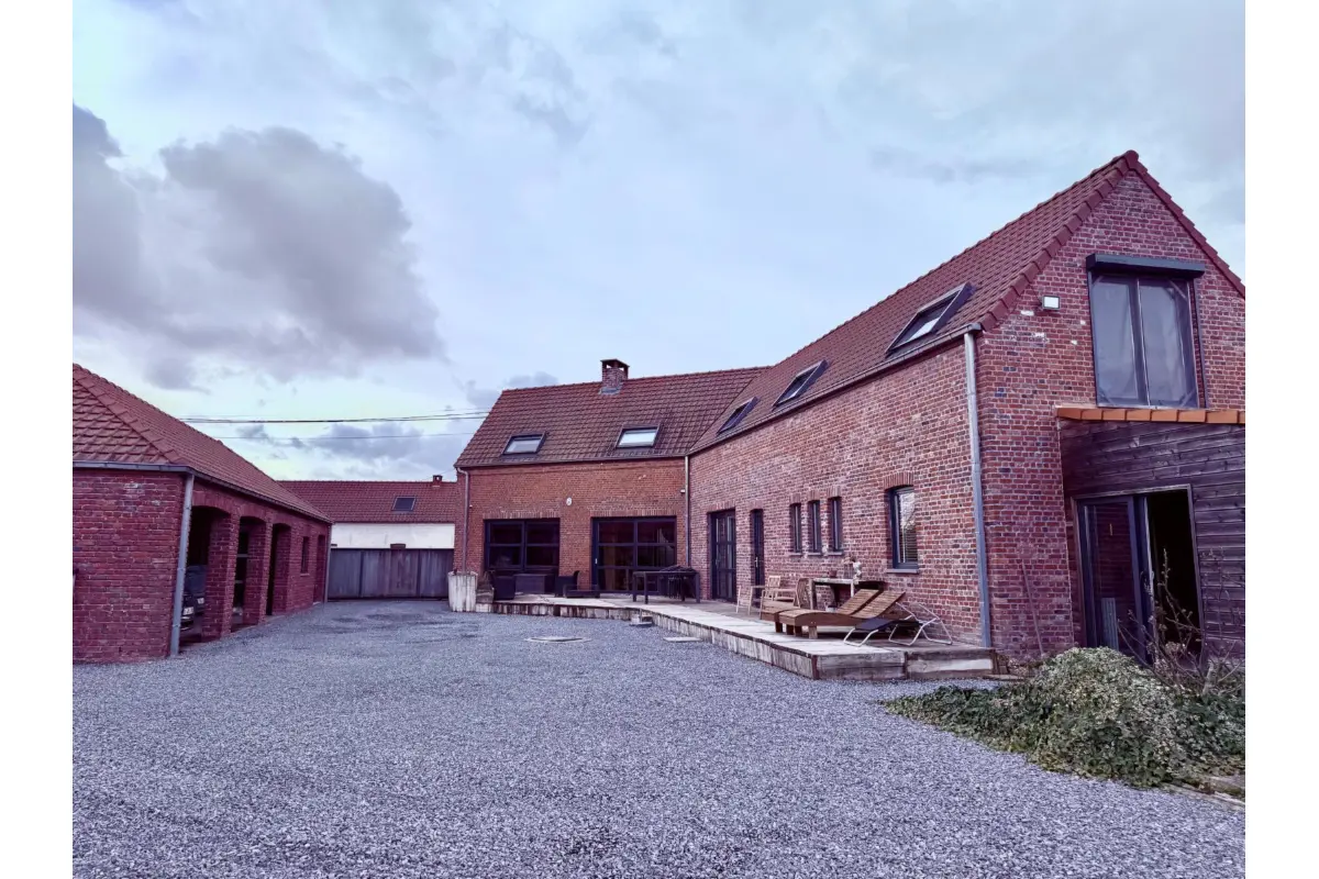 Maison à vendre à Tournai 7500 583000.00€ 4 chambres 250.00m² - annonce 693981