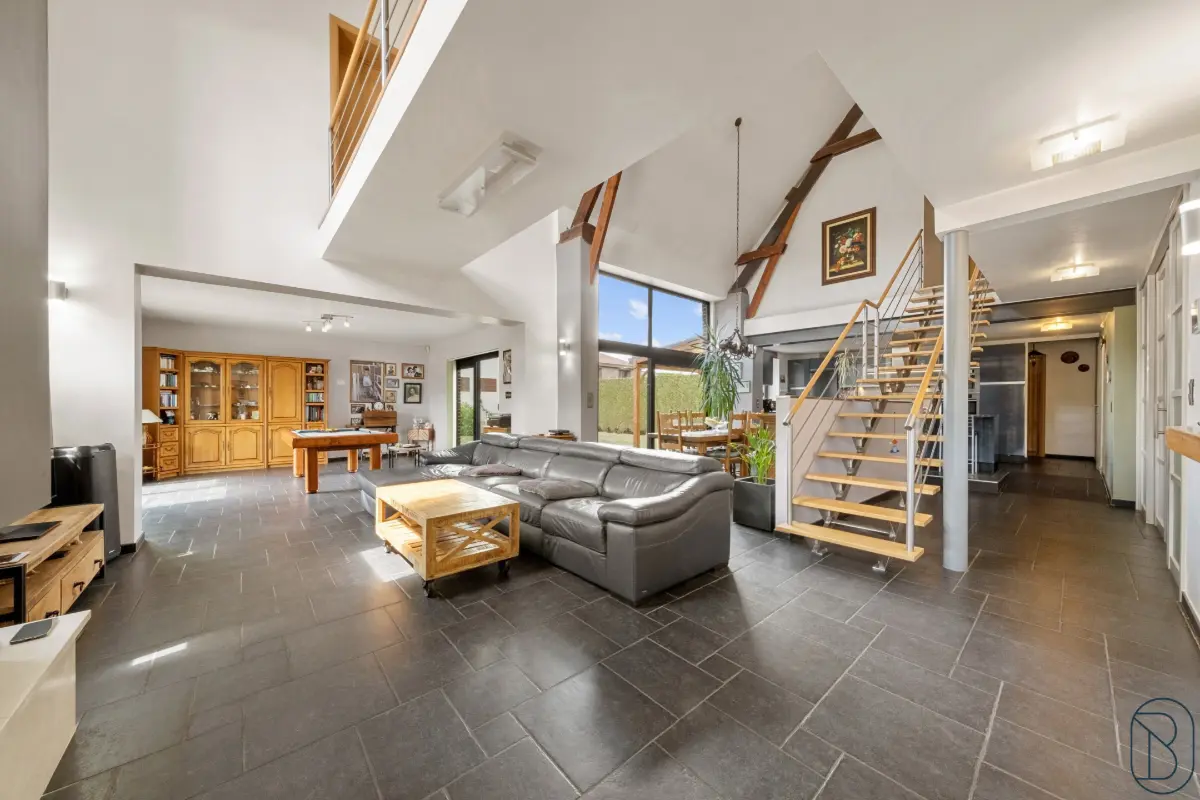 Villa à vendre à Vezon 7538 620000.00€ 4 chambres 300.00m² - annonce 694265