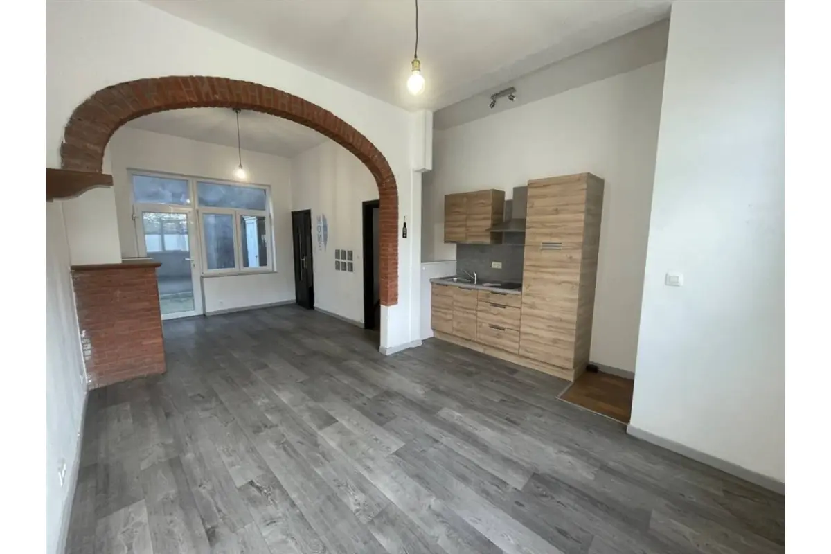 Maison à  à Tournai 7500 670.00€ 2 chambres 72.00m² - annonce 693865