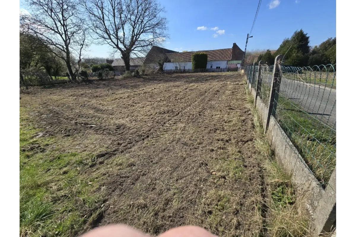 Terrain à vendre à Laplaigne 7622 165000.00€  chambres m² - annonce 694803