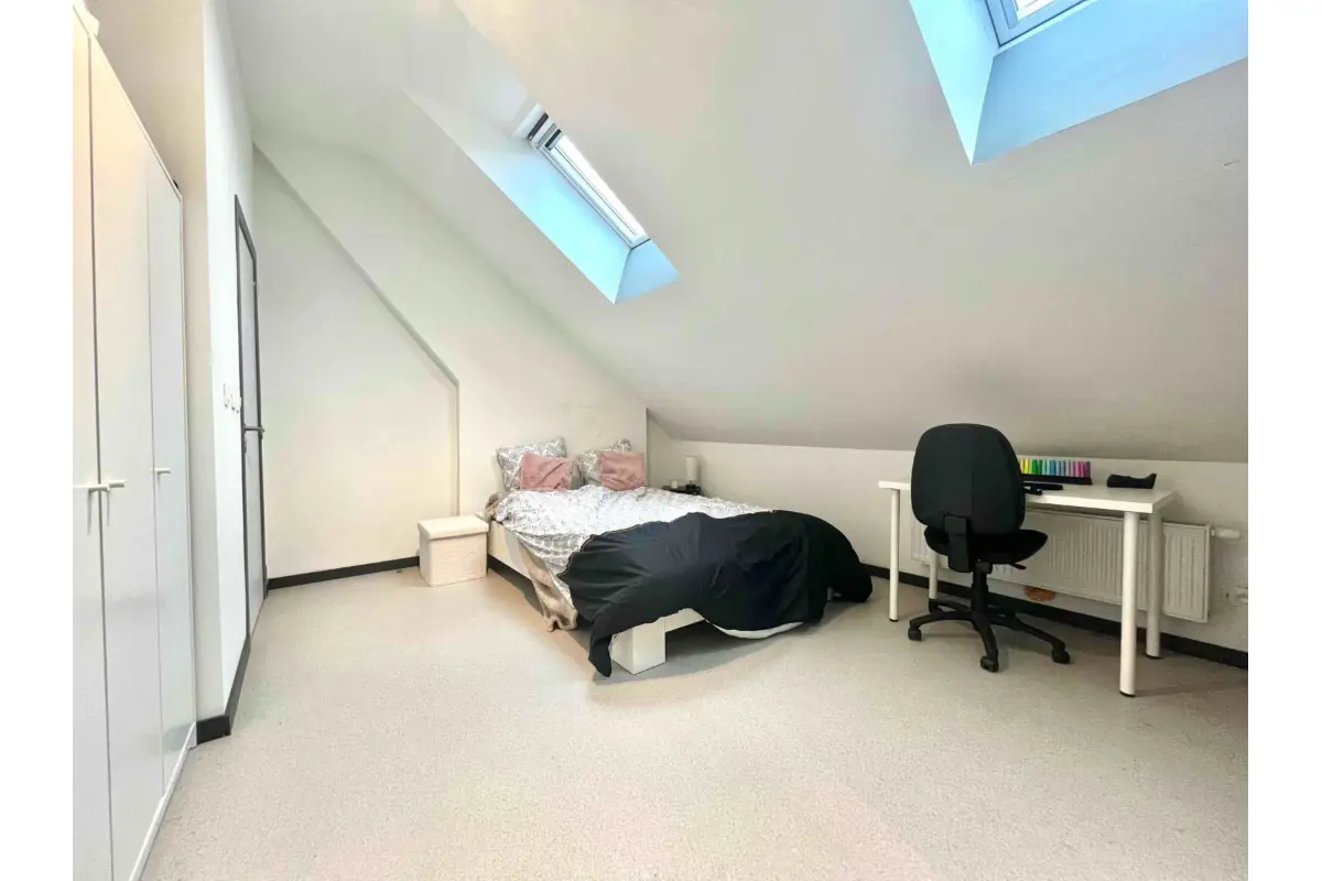 Appartement à louer à Montignies-sur-Sambre 6061 475.00€ 1 chambres 167.00m² - annonce 695428