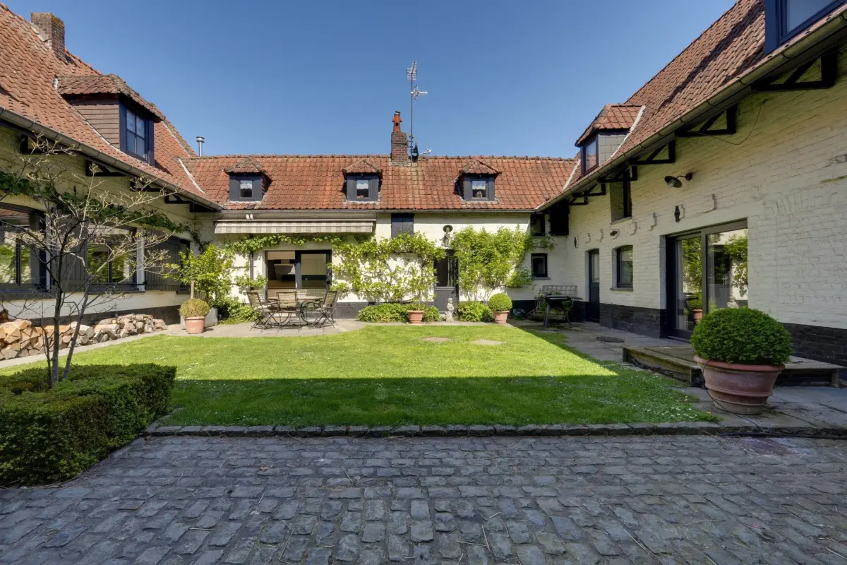 Maison à vendre à Néchin 7730 0.00€ 5 chambres 600.00m² - annonce 695048