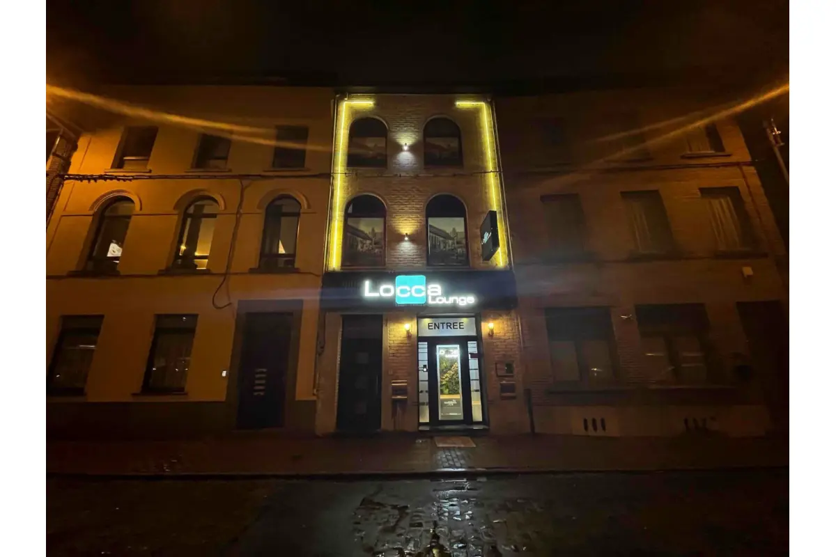 Immeuble de rapport - Immeuble à appartement à vendre à Gilly 6060 350000.00€ 2 chambres 122.00m² - annonce 695429