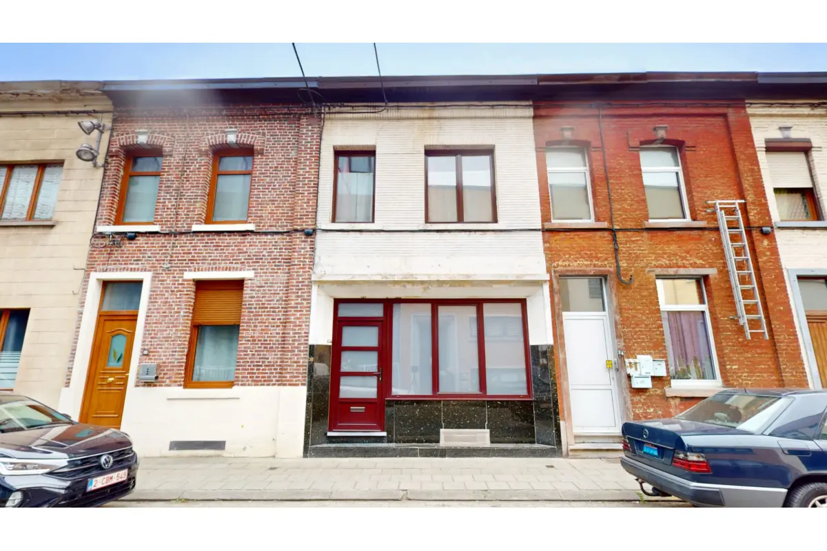 Maison à vendre à La Louvière 7100 160000.00€ 4 chambres 164.00m² - annonce 696282