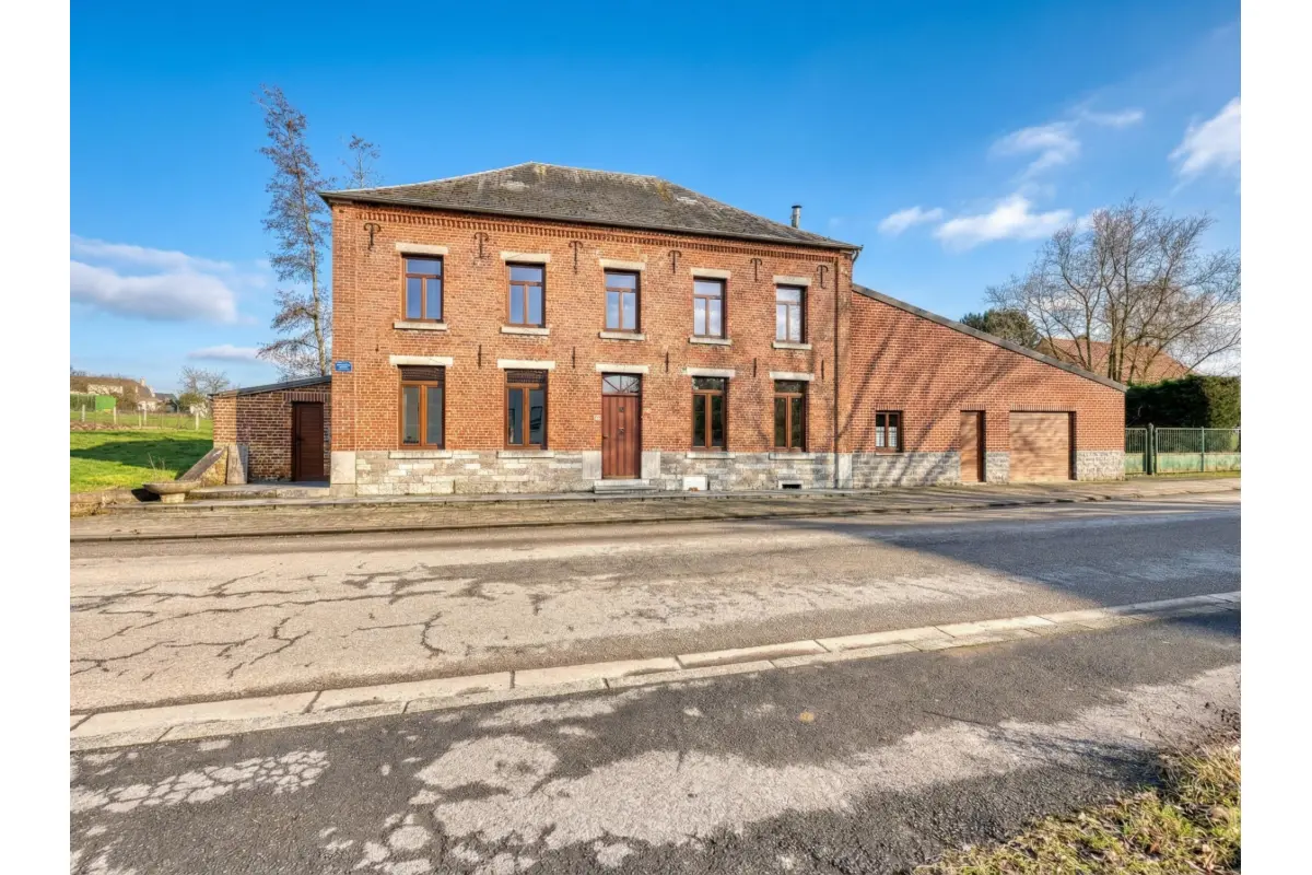 Maison à vendre à Sivry 6470 230000.00€ 5 chambres 459.00m² - annonce 696555