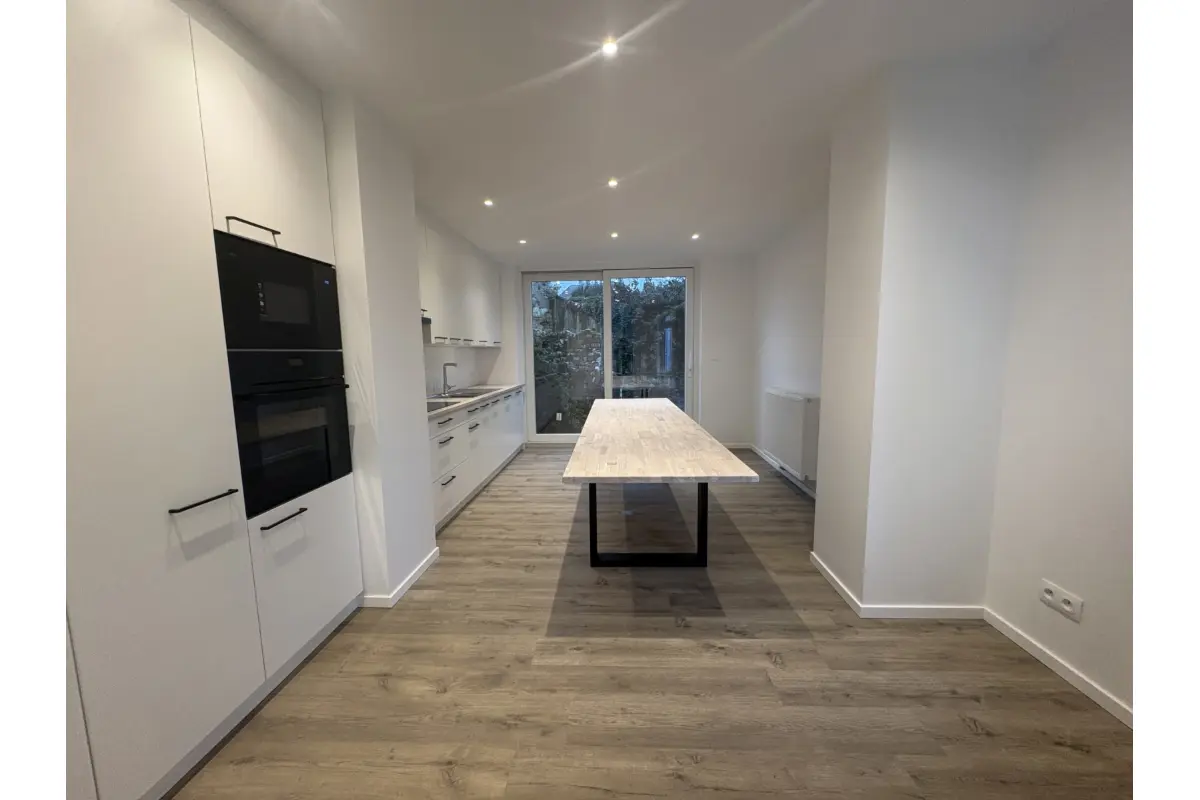 Appartement à louer à Pont-à-Celles 6230 550.00€ 4 chambres 186.00m² - annonce 695885