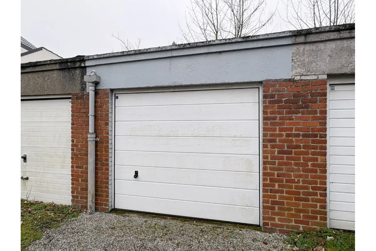 Box à vendre à Marcinelle 6001 13000.00€  chambres m² - annonce 698280