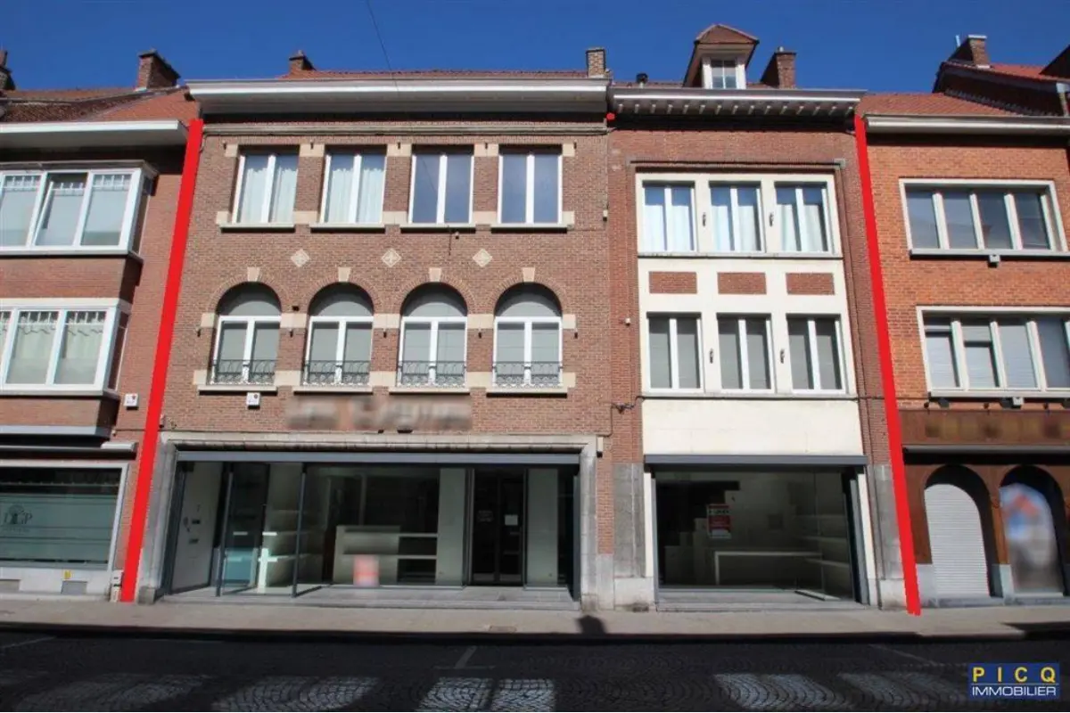 Immeuble mixte à vendre à Tournai 7500 750000.00€ 4 chambres m² - annonce 697476