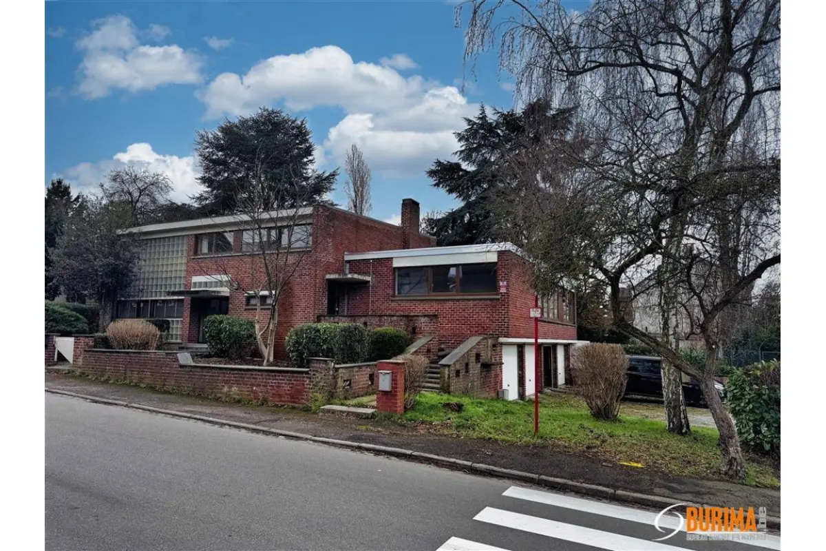 Immeuble mixte à vendre à Lodelinsart 6042 275000.00€ 4 chambres 251.38m² - annonce 698179