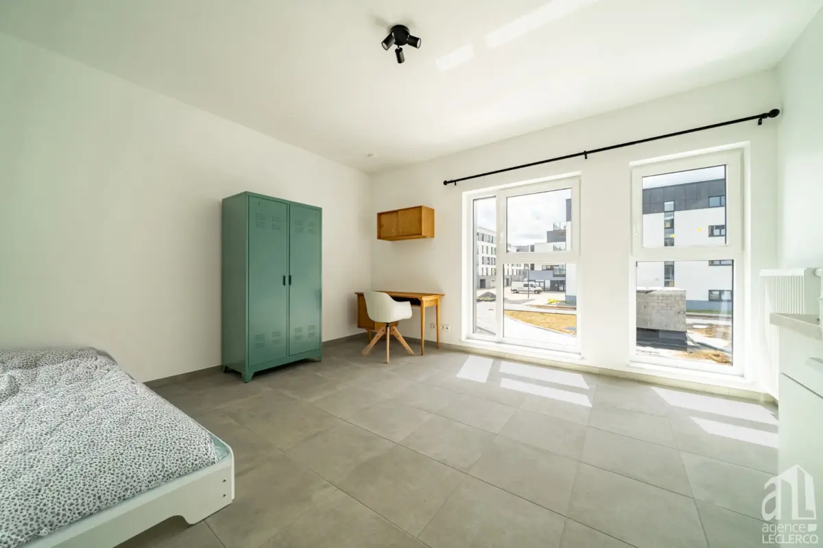 Studio à  à Tournai 7500 550.00€  chambres 28.00m² - annonce 697504