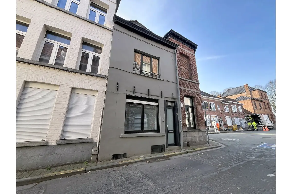 Studio à louer à Tournai 7500 370.00€ 1 chambres 31.00m² - annonce 698955