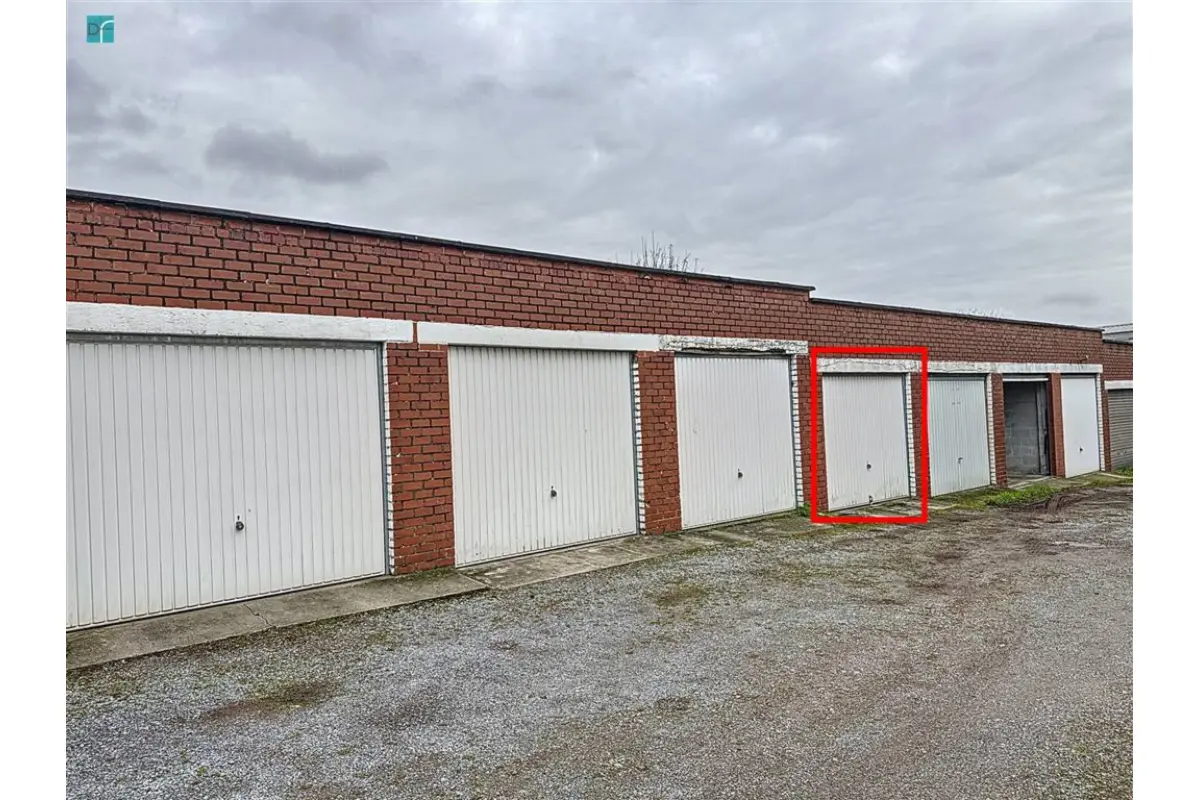 Parking / garage à vendre à Trazegnies 6183 15000.00€  chambres m² - annonce 699696