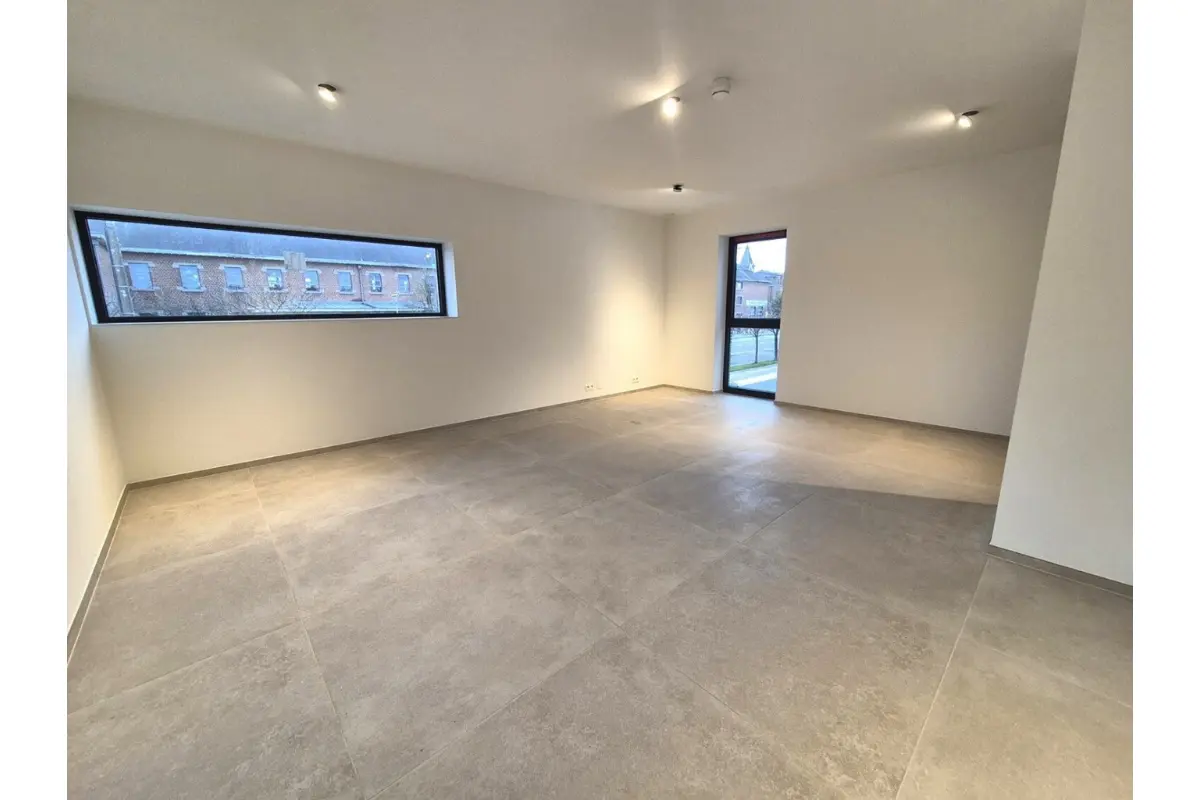 Commerce à louer à Charleroi 6000 1500.00€  chambres 100.00m² - annonce 701253