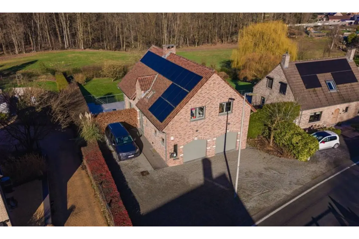 Villa à vendre à Braine-le-Comte 7090 675000.00€ 5 chambres 255.00m² - annonce 701976