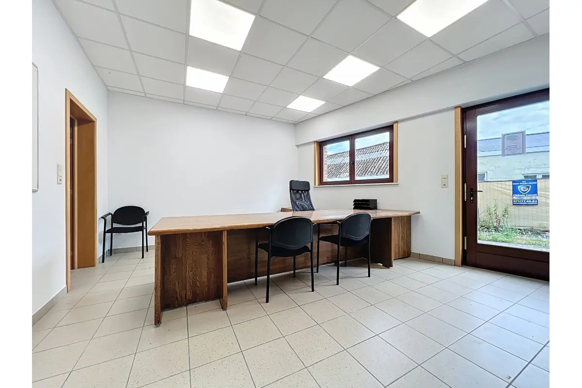 Commerce à  à Charleroi 6000 995.00€  chambres 190.00m² - annonce 703540