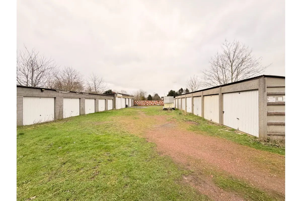 Box à vendre à Tertre 7333 20000.00€  chambres m² - annonce 712538