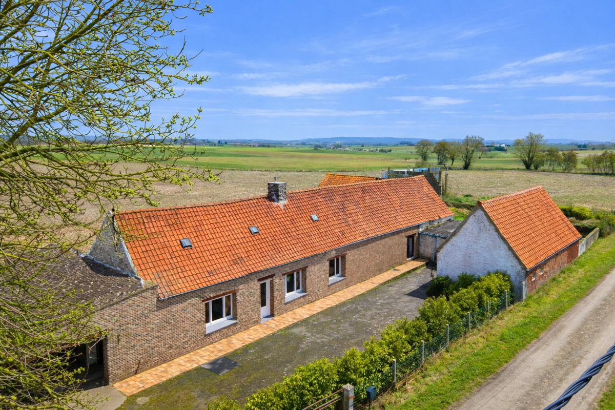 Maison à vendre à Mourcourt 7543 299000.00€ 2 chambres 120.00m² - annonce 703752