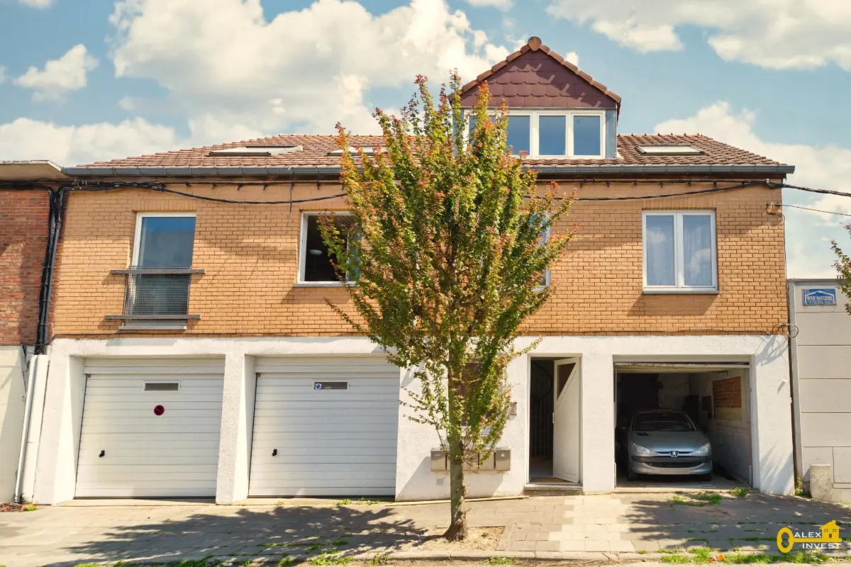 Maison à vendre à La Louvière 7100 395000.00€ 8 chambres 301.00m² - annonce 705021